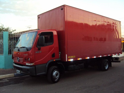 Caminhão para Mudança Comercial - JLC Mudanças e Transportes